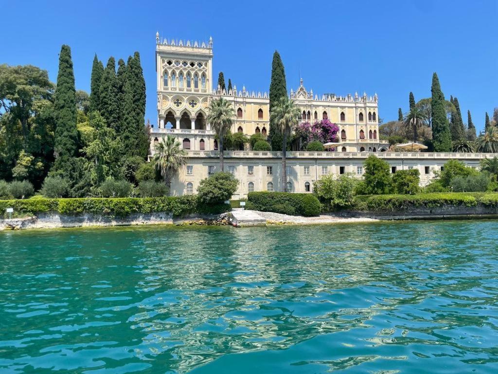 Casa Della Regina Apartment Sirmione Ngoại thất bức ảnh
